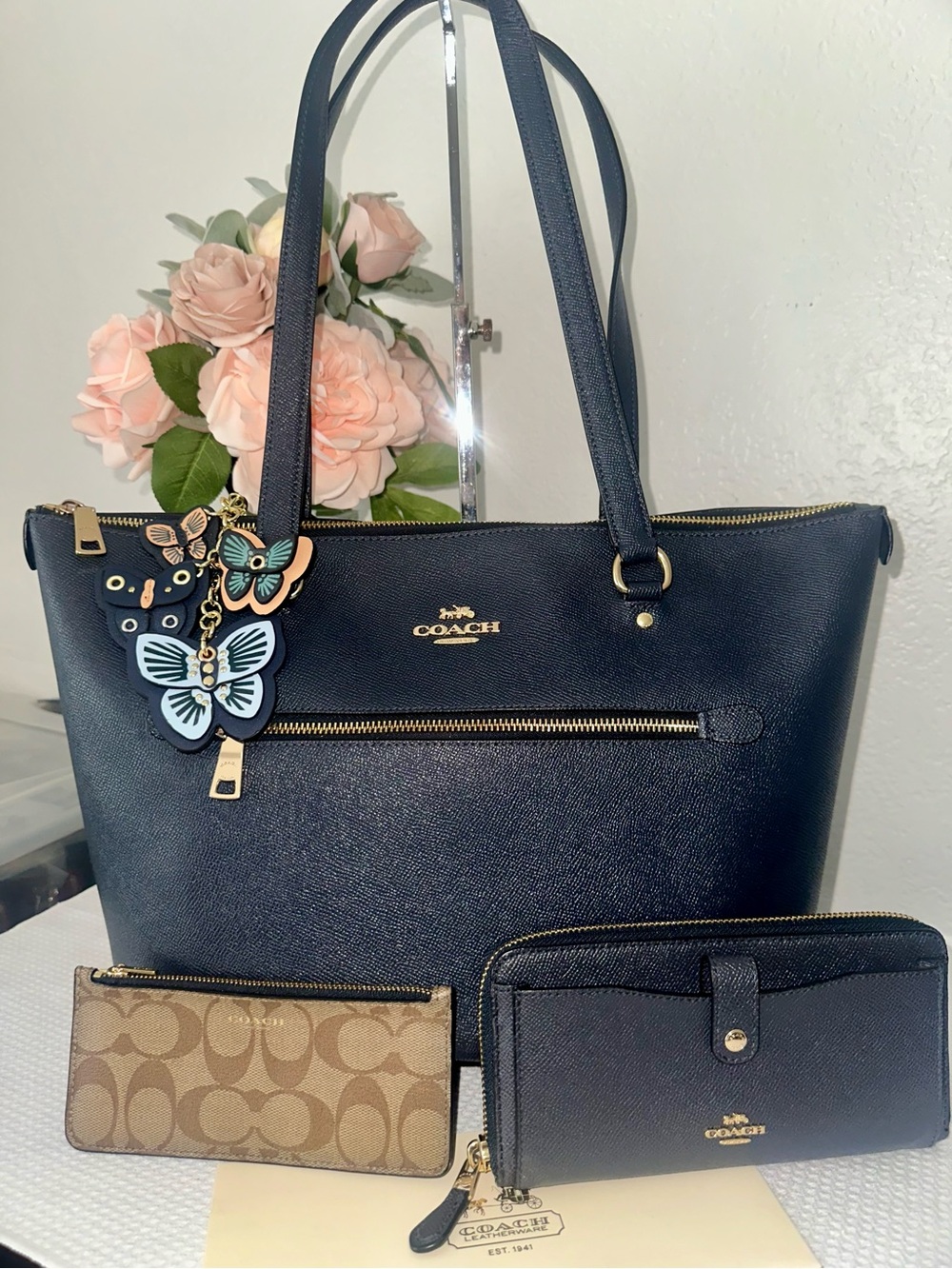 Coach Navy Gallery Leather Tote with Matching Wallet